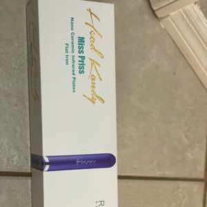 Head Kandy Miss Priss flat iron